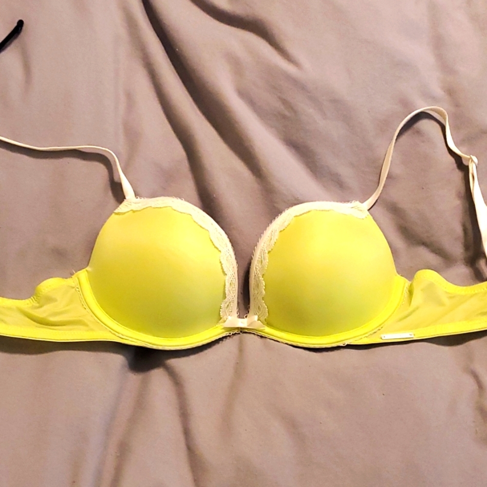 32C Lime Green Calvin Klein Push-up Bra